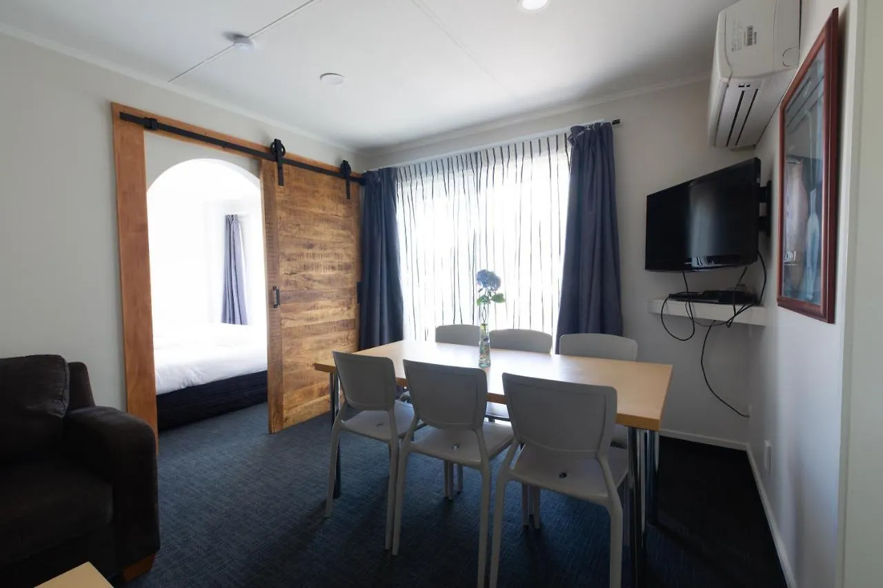 Lake Breeze Motel Taupo