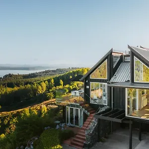 5* Bed & Breakfast Acacia Cliffs
